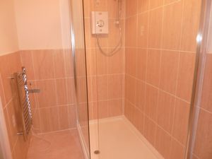 shower room (angle 2)- click for photo gallery